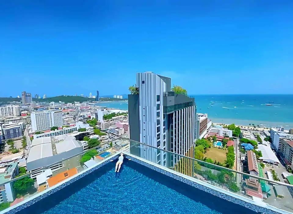 Great Location With Infinity Pool - Central Pattaya Apartment Ngoại thất bức ảnh